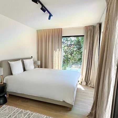 Luxury Apartment With Cosy Garden! เกนต์ ภายนอก รูปภาพ