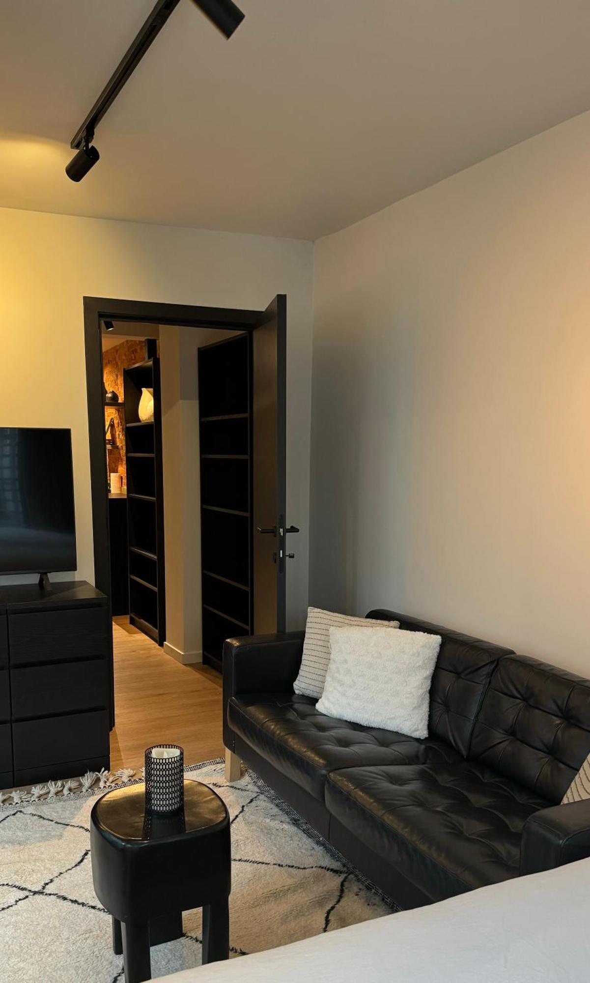 Luxury Apartment With Cosy Garden! เกนต์ ภายนอก รูปภาพ