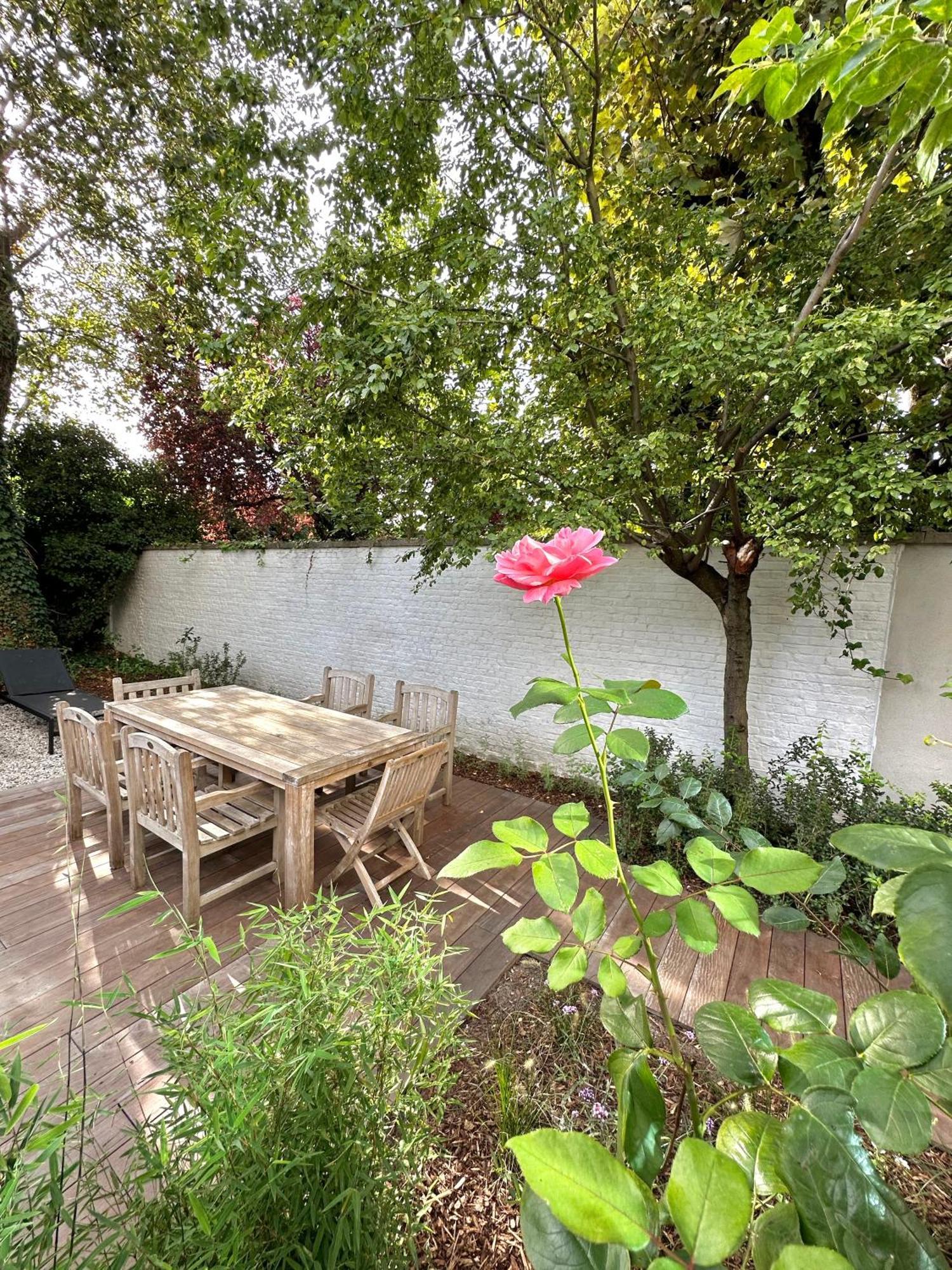 Luxury Apartment With Cosy Garden! เกนต์ ภายนอก รูปภาพ