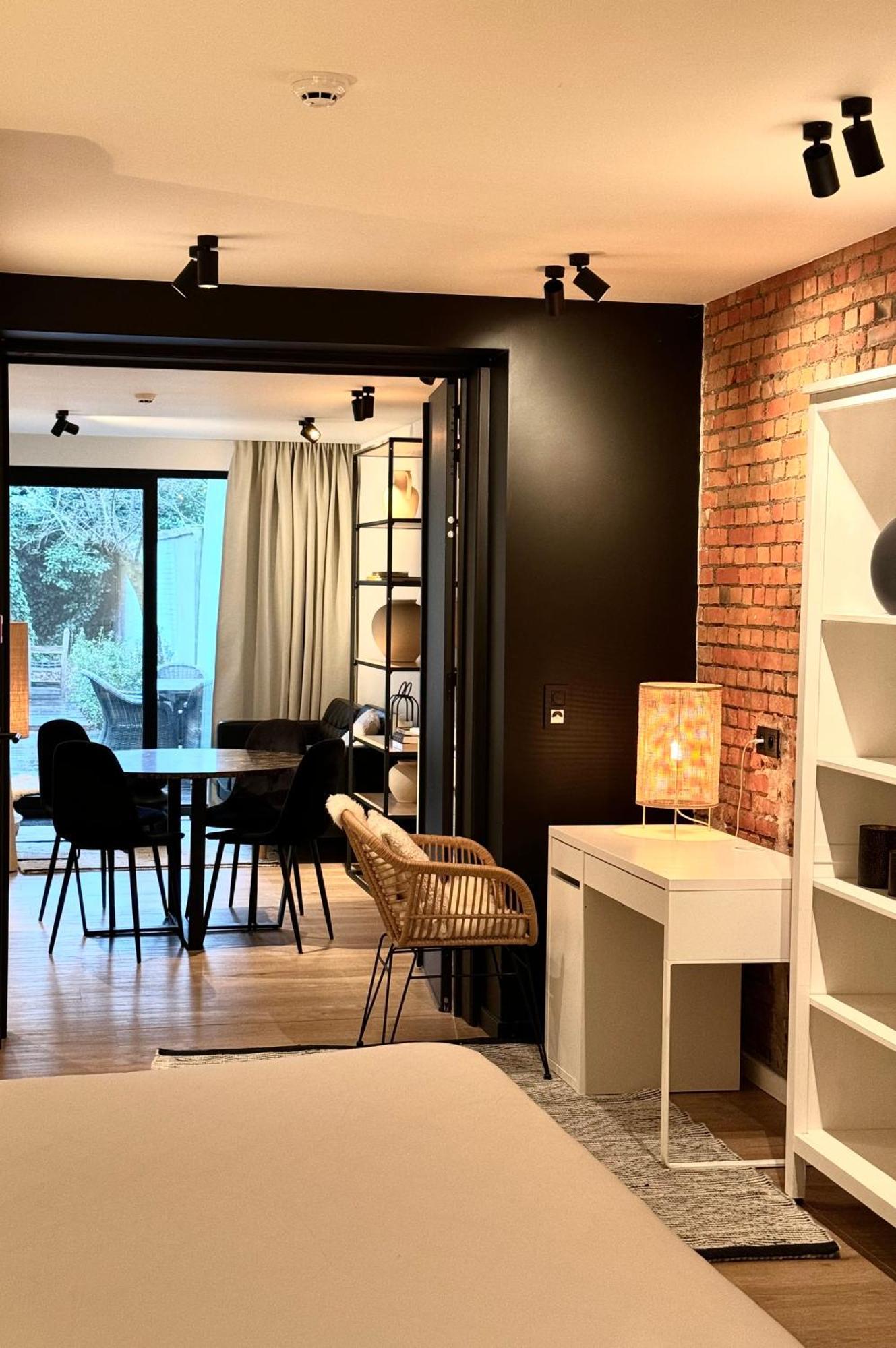 Luxury Apartment With Cosy Garden! เกนต์ ภายนอก รูปภาพ
