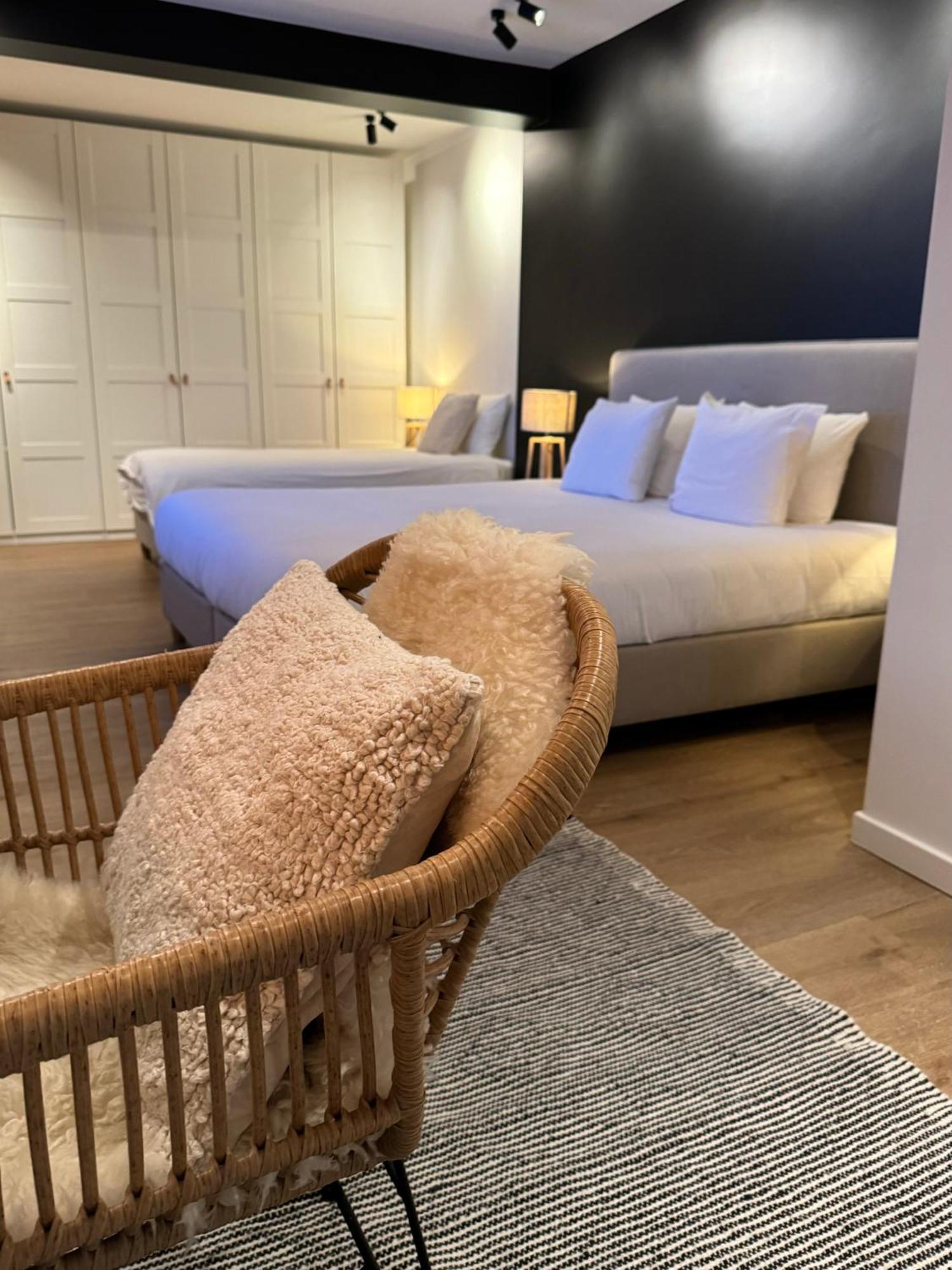 Luxury Apartment With Cosy Garden! เกนต์ ภายนอก รูปภาพ